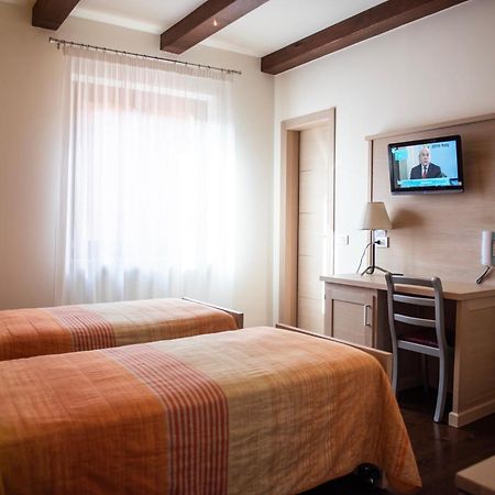 Hotel - Bar Da Natale Paesana Chambre photo